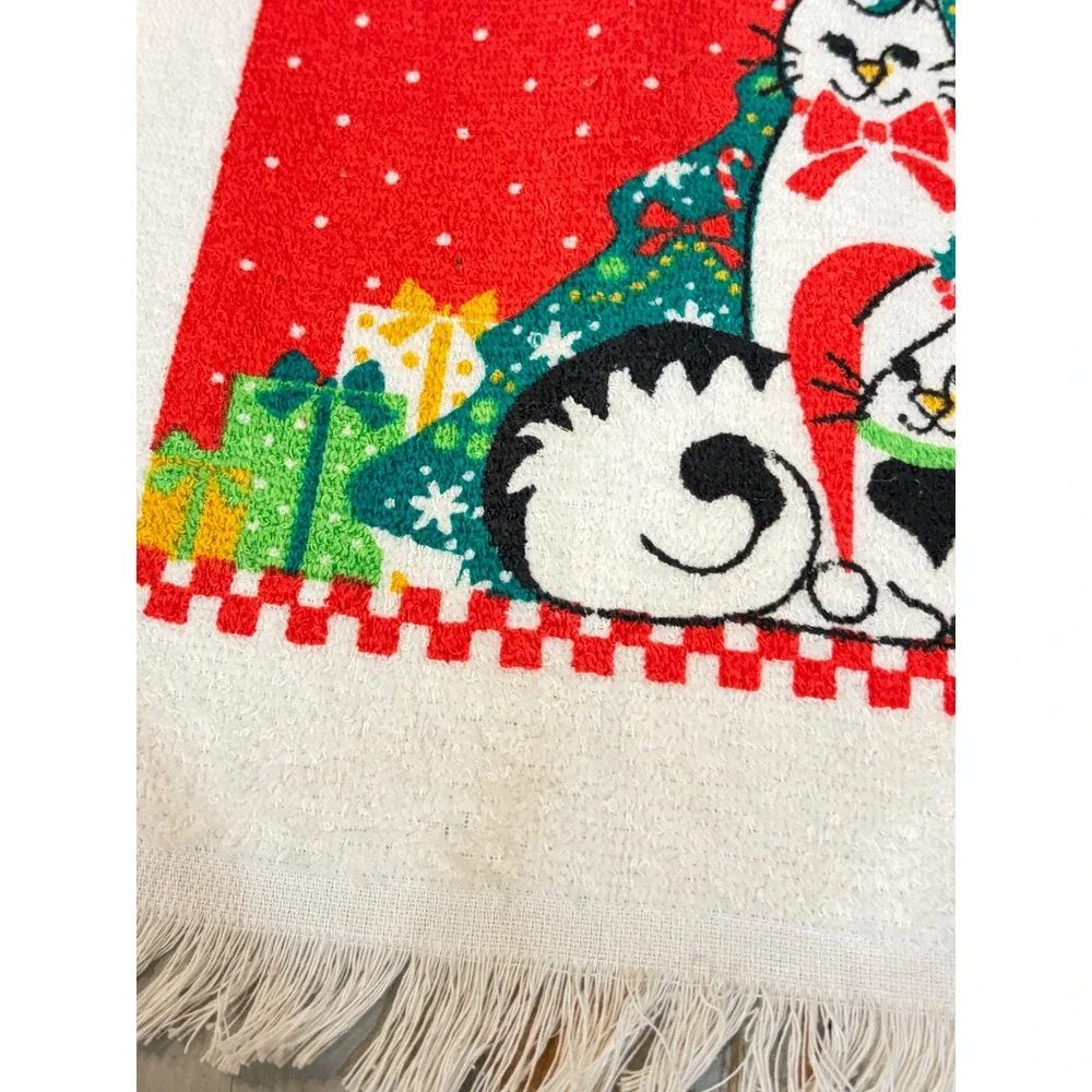 Vintage Cannon Christmas Cats Hand Towel Holiday Fringe Red White Green 16x25